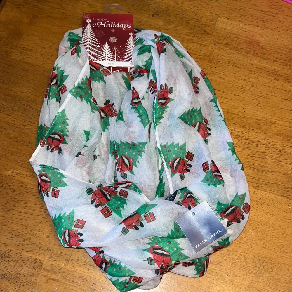 Santa Under the Tree Infinity Scarf. NWT. Sheer.
Santa, Christmas Tree